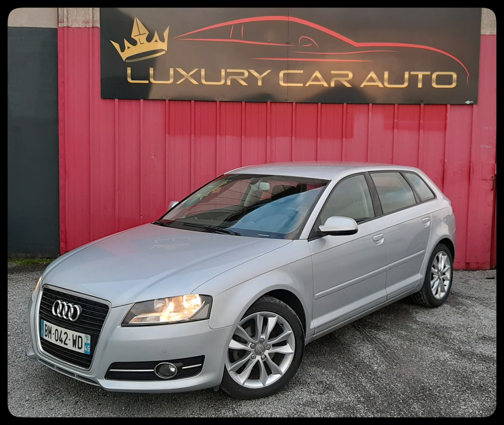 AUDI A3 SPORTBACK 2L TDI 140CV Luxury Car Auto